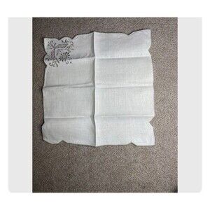 Set of 6 Vintage White Linen Napkins Hand Embroidered Scalloped Edge Whitework